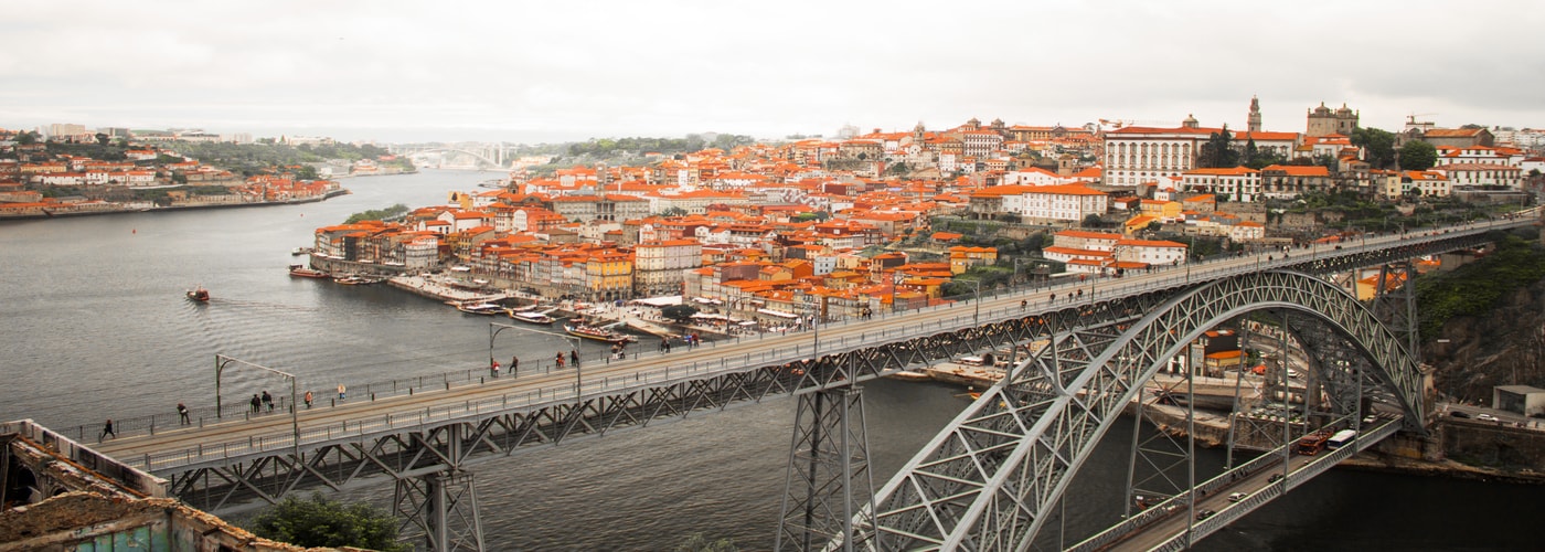 Brücke in Porto - Immobilien Leitfaden casafari portugal