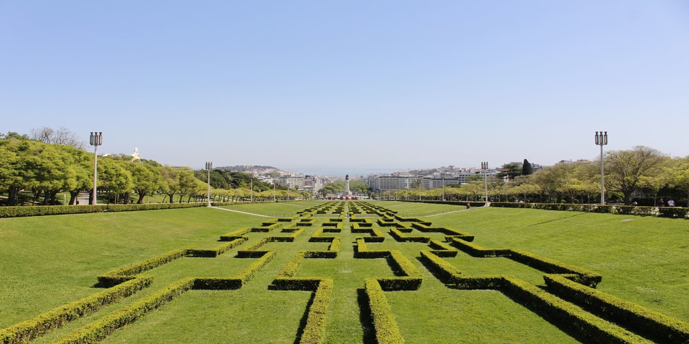 Park in Lisbon, Casafari FAQs